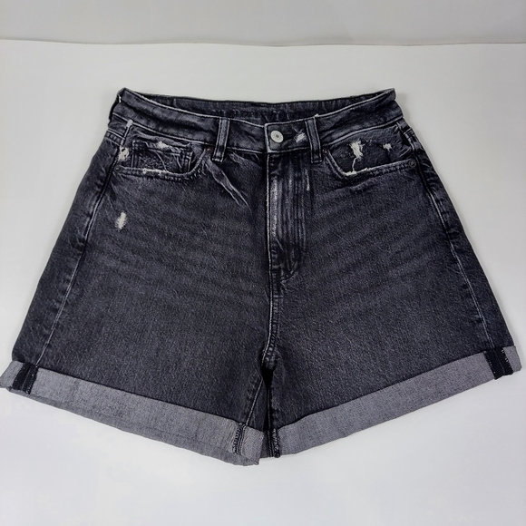 American Eagle Outfitters Pants - NWOT American Eagle High-Rise Relaxed Mom Shorts Size 4